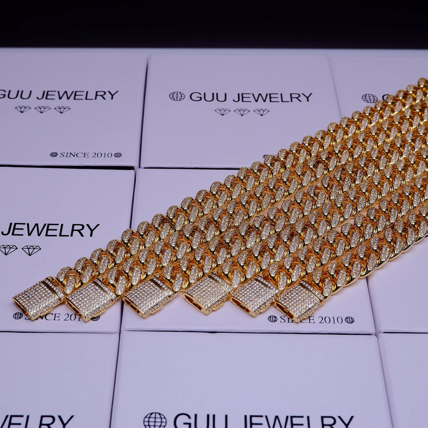 New Flip buckle Iced Cuban Link Chain Gold-Plated